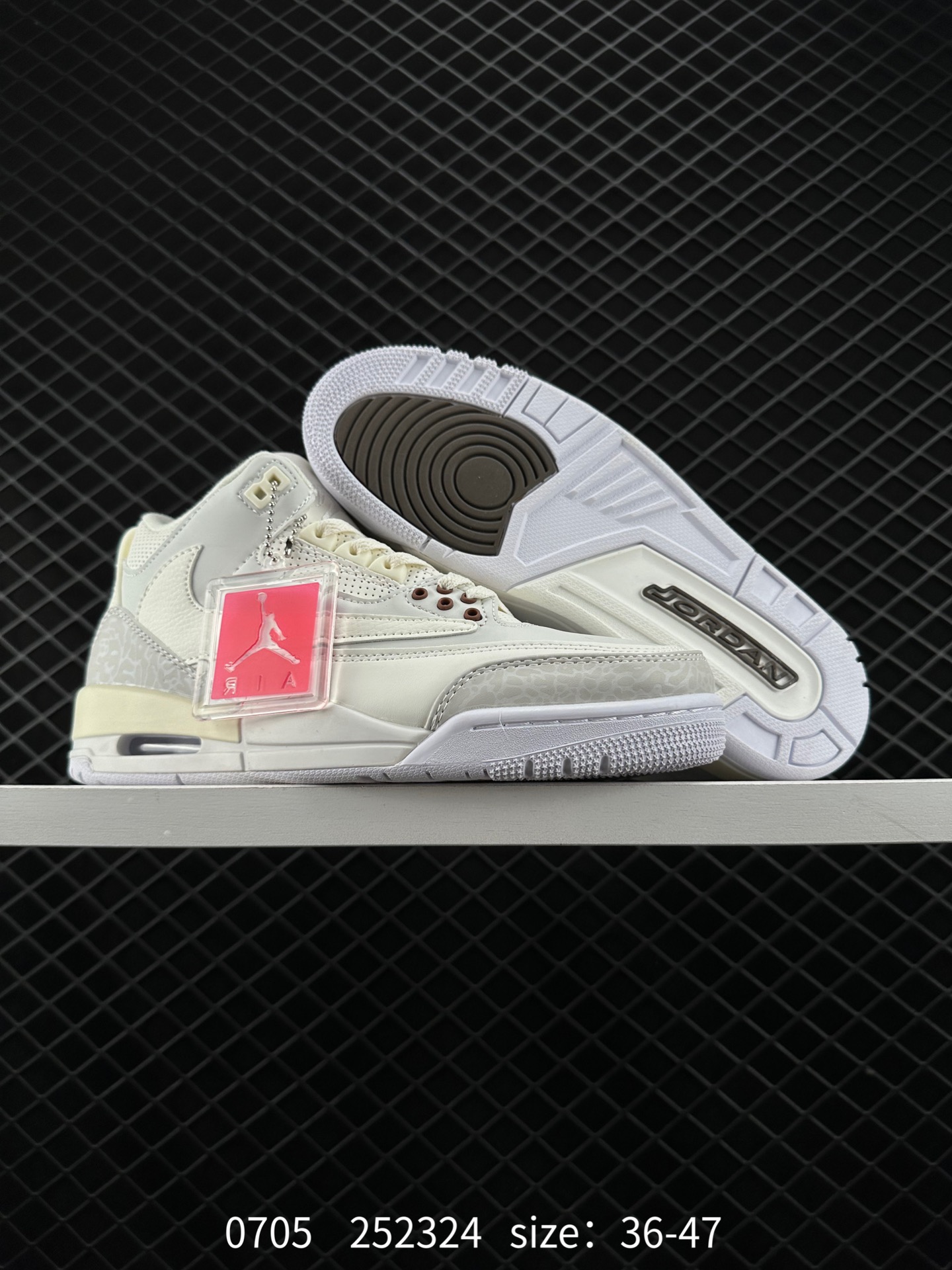 Air Jordan 3 Retro ”Hide and Sneak“